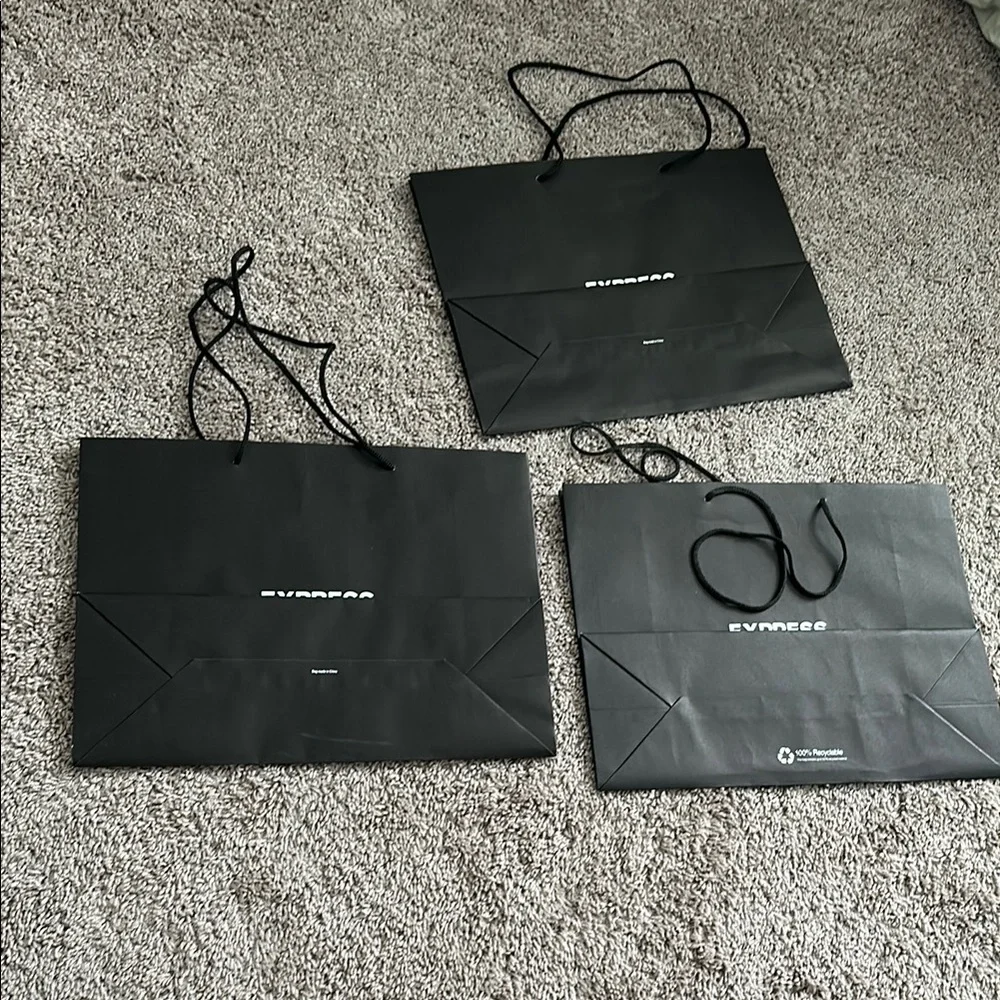 Express Black Shopping Bags For Gifting